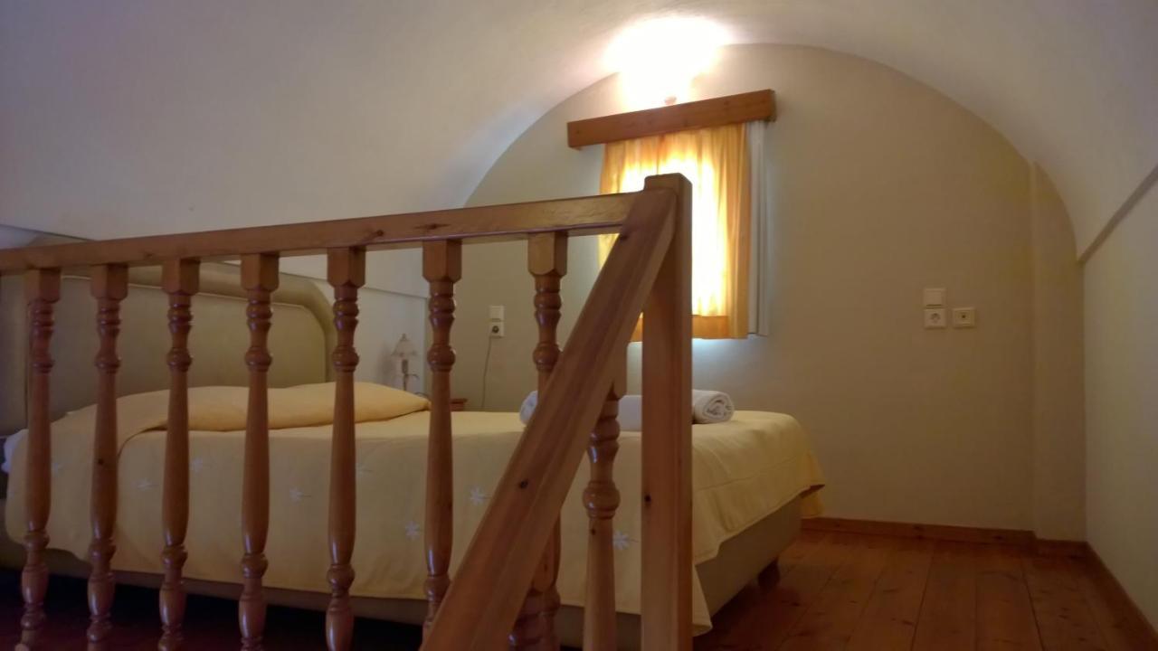 Anemomilos Suites Fira  Camera foto