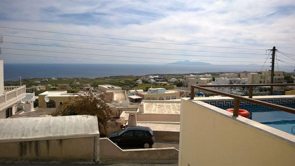 Anemomilos Suites Fira  Esterno foto