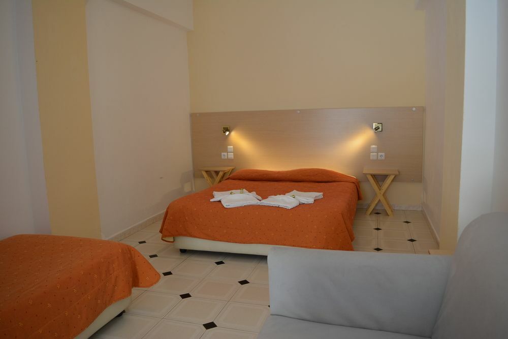 Anemomilos Suites Fira  Esterno foto